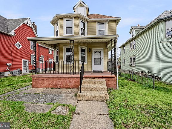 3rd image of 205 N Maryland Ave