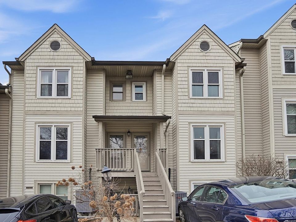 1st image of 933 Auburnview Dr