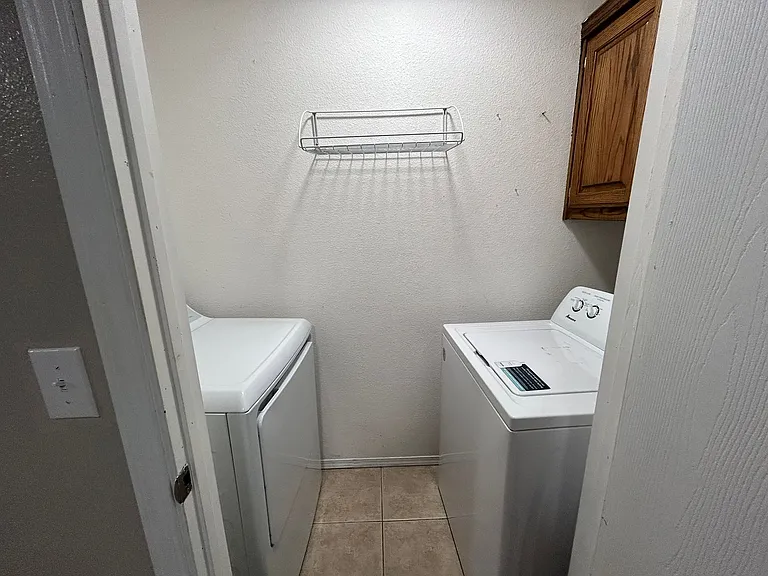 1598 Tolleson Loop #A & B — Photo 9