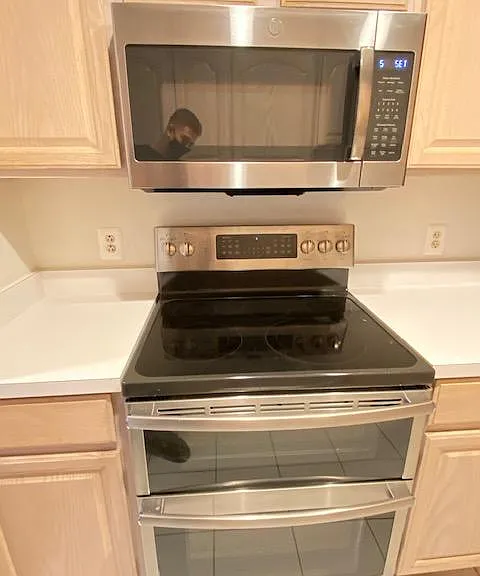 1753 Washington St #8 — Photo 5