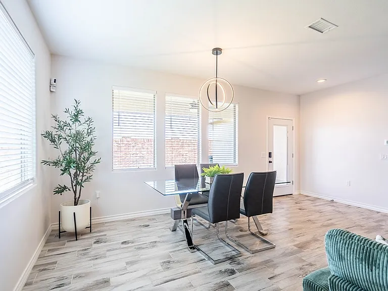 3611 El Cajon Ave — Photo 9