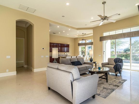 2nd image of 20 Via Bella