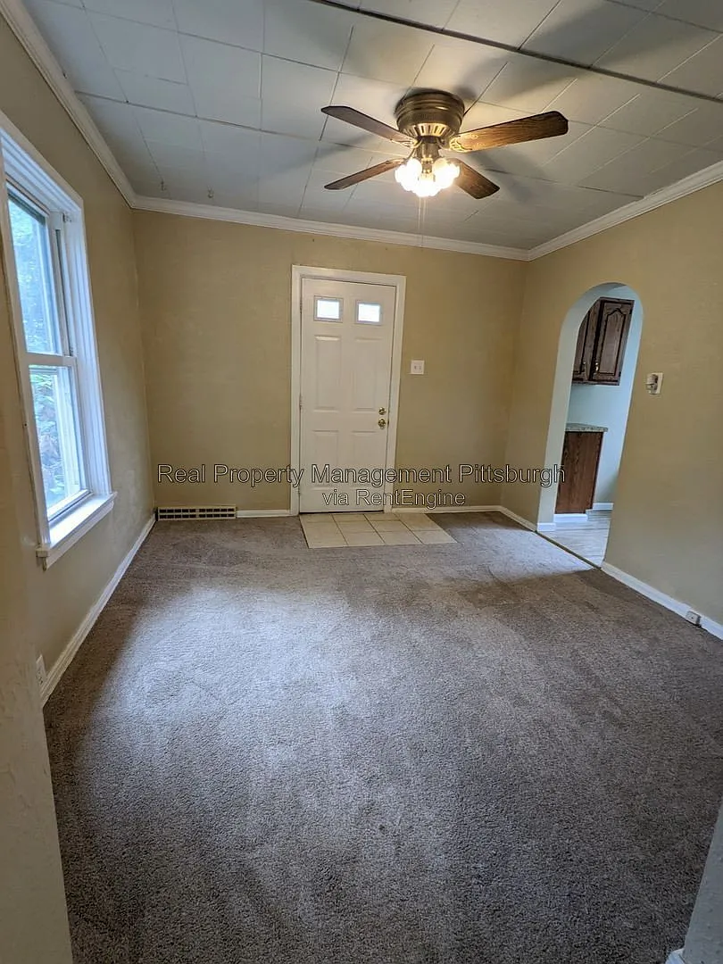 1 bed, 1.0 bath, 750 sqft, $1,025 — Photo 2