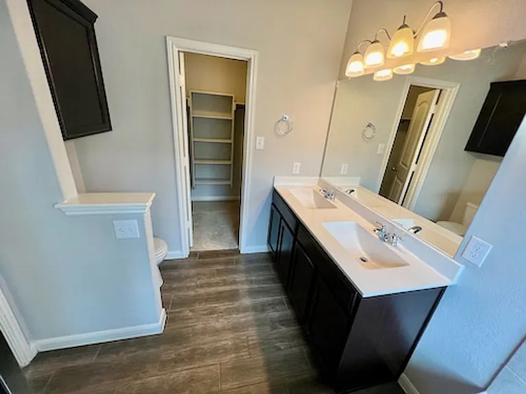 2277 Olive Hill Dr — Photo 14