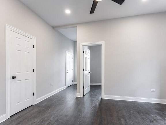 5th image of 2658 W Huron St #1R