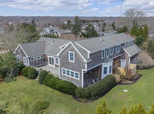 676 Elm St, Dartmouth, MA 02748