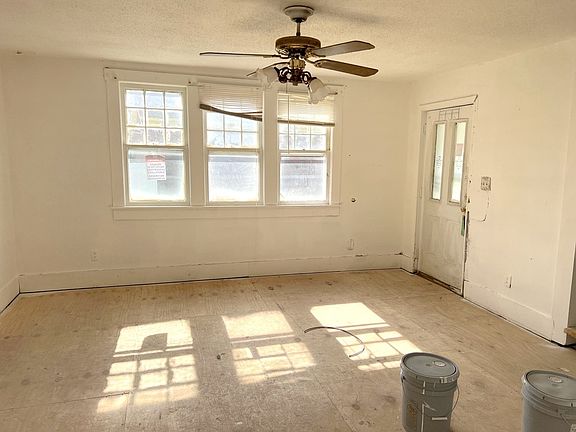 4th image of 119 N 12th St
