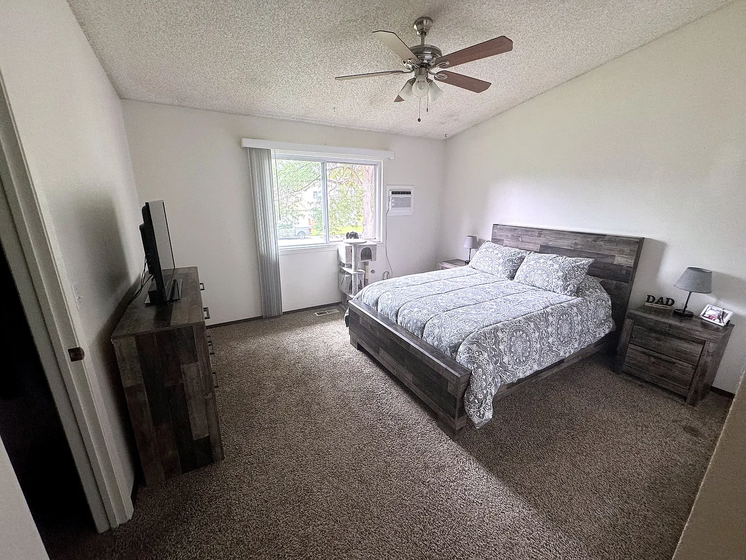 2 bed, 1.5 bath, 1150 sqft, $2,199 — Photo 4