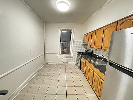 4th image of 21-13 29th St #1A