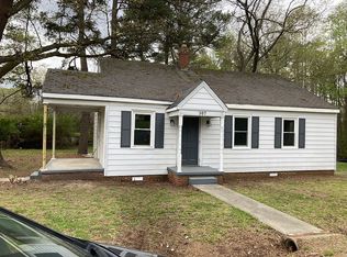 307 Spring St, Emporia, VA 23847