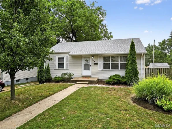 9804 Lullaby Ln, Saint Louis, MO 63114