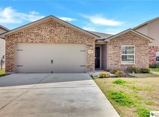3015 Cressler Ln, Jarrell, TX 76537