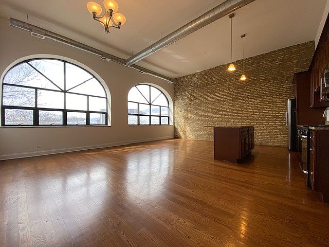 1st image of 2373 N Milwaukee Ave #2