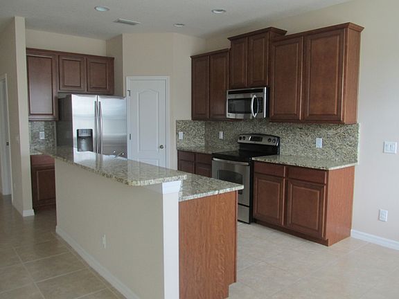 2nd image of 4956 Maple Park St