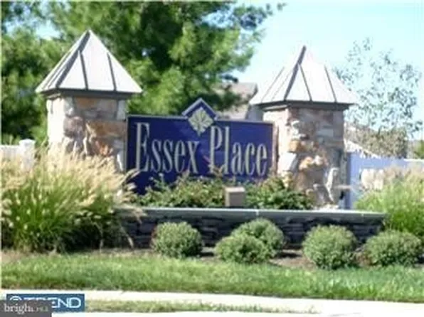 5102 Essex Ln, Mount Laurel, NJ 08054