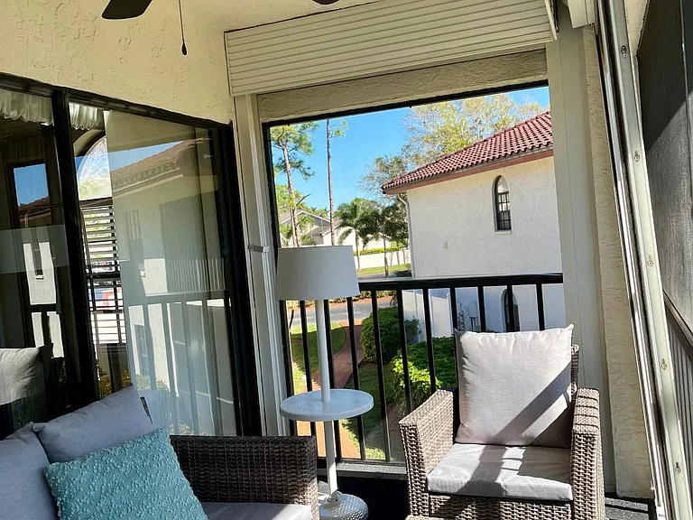 212 Deerwood Cir #5 — Photo 34