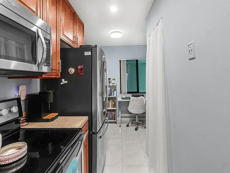 5884 Morningstar Cir #205 — Photo 15