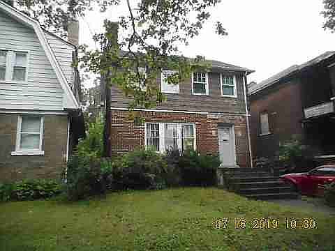 4045 Clairmount