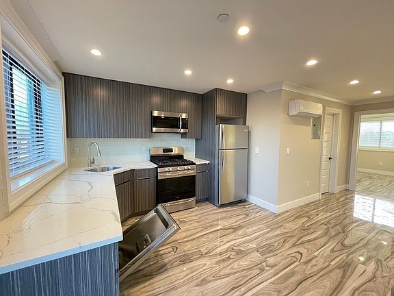 4th image of 25-88 49th St #3R