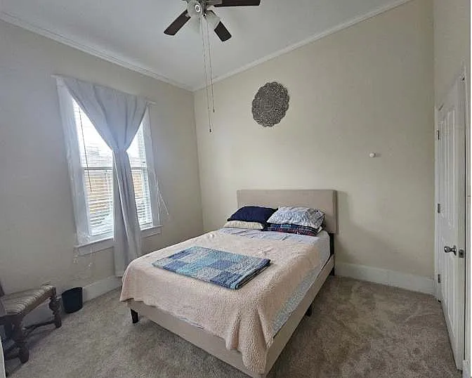 2 bed, 1700 sqft, $900 — Photo 2