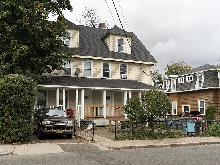 22 Ashford St #22 — Photo 15