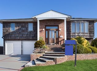 336 Lagoon Dr W, Lido Beach, NY 11561