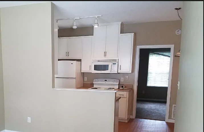 3 bed, 1216 sqft, $1,500 — Photo 4