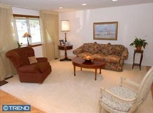 4805 Cooper Rd, Brookhaven, PA 19015