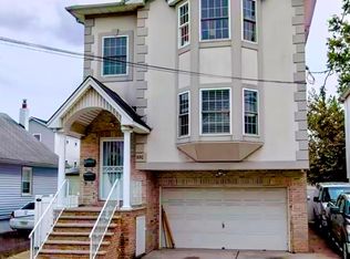 930 Emma St FLOOR 2, Elizabeth, NJ 07201