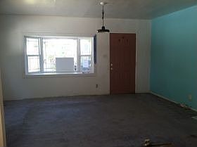 5th image of 10929 Scoville Ave