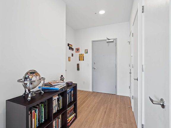 4th image of 806 Olympic St #405