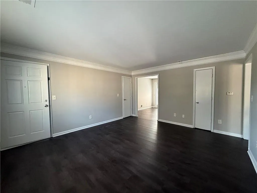 2 bed, 1.0 bath, 986 sqft, $1,400 — Photo 3