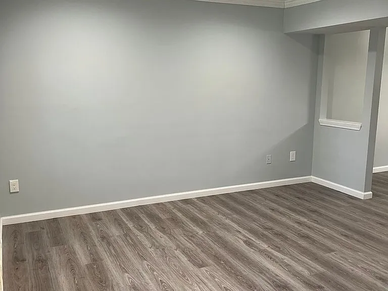 2513 Robinson Pl — Photo 2