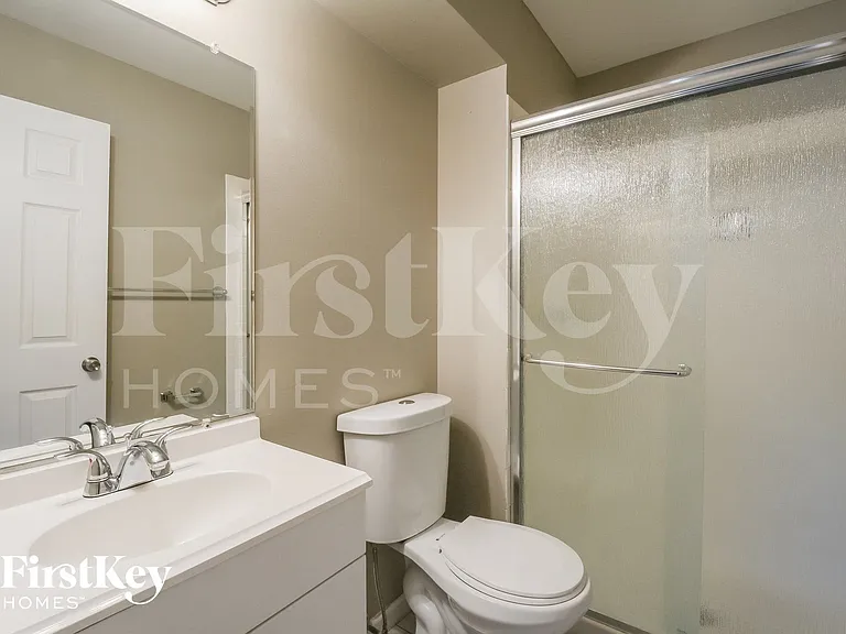 2727 Dividend Park Dr — Photo 10