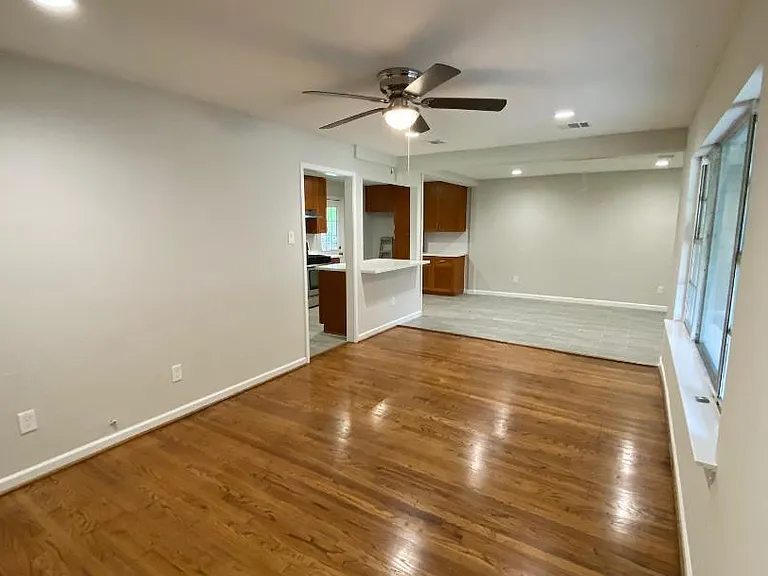 2406 Rosemead Dr — Photo 3