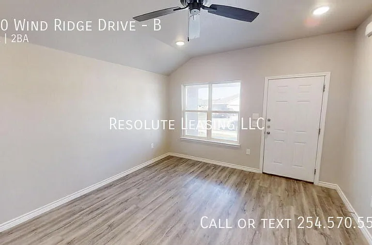 130 Wind Ridge Dr #B — Photo 4