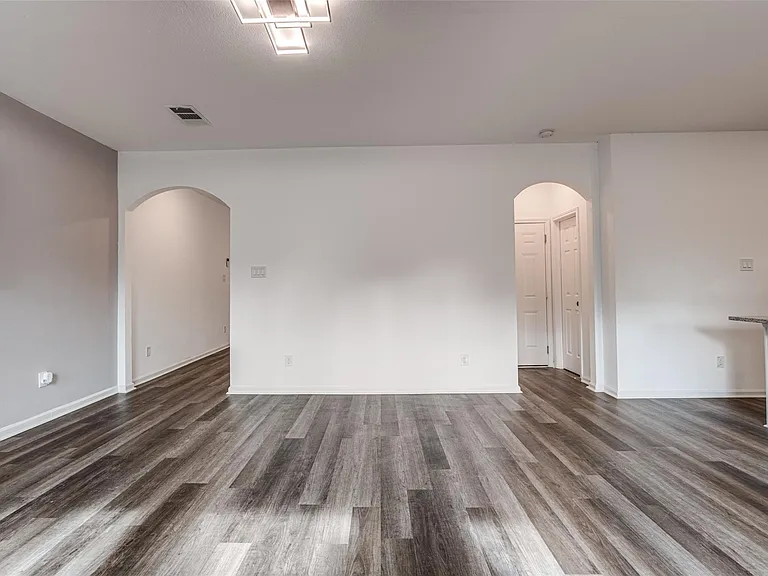 12721 Plummersville St — Photo 10