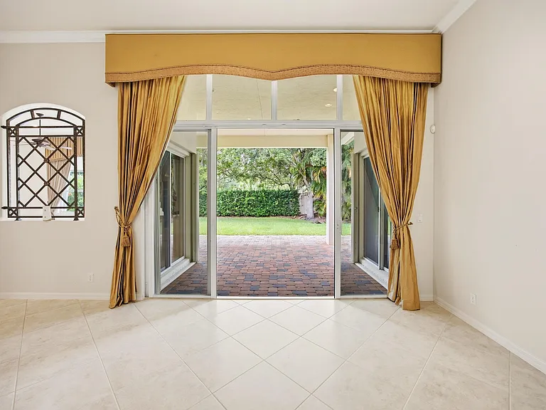 195 Sedona Way — Photo 11