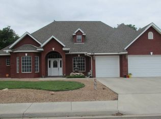 2718 Onate Rd, Roswell, NM 88201