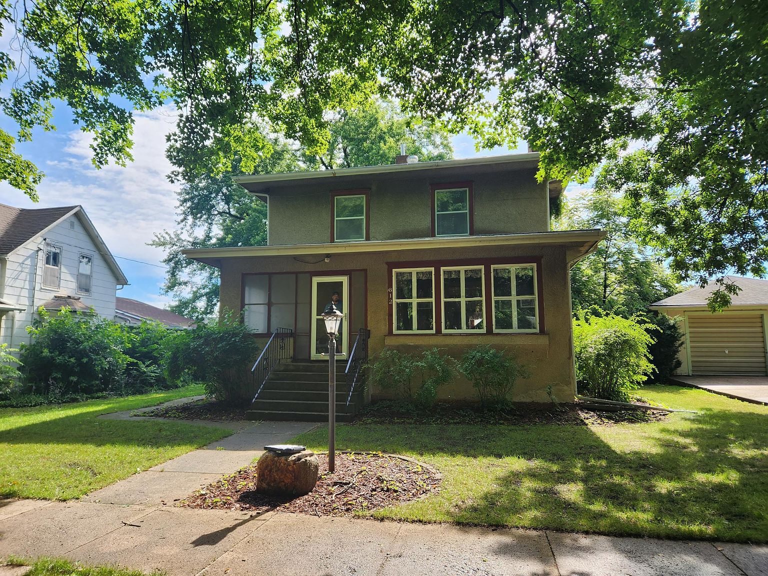 612 Cherry St, Lakefield, MN 56150 Zillow