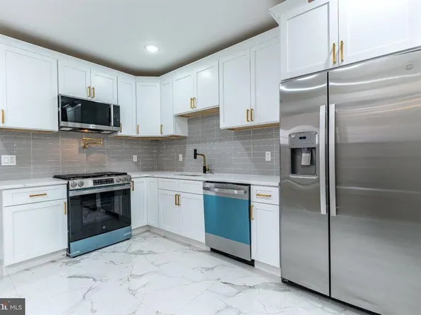 6634 Musgrave St, Philadelphia, PA 19119