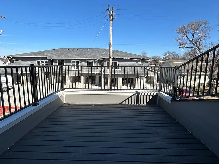 2723 Adams St — Photo 27