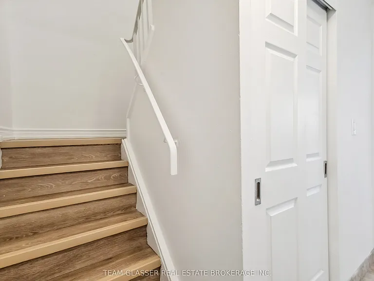 21 King St #1201 — Photo 5