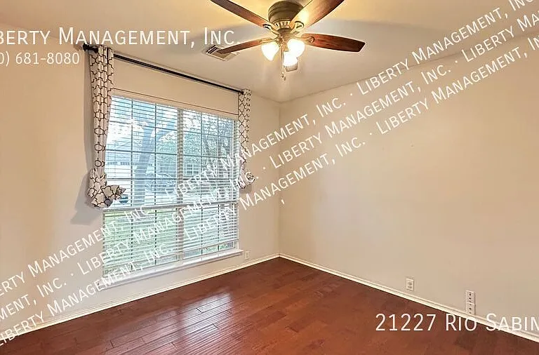 21227 Rio Sabinal — Photo 7
