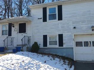46 Longmeadow Dr, Waterbury, CT 06706