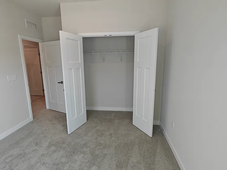 108 S Durham Dr — Photo 38
