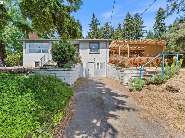 7905 SW Elmwood St, Tigard, OR 97223