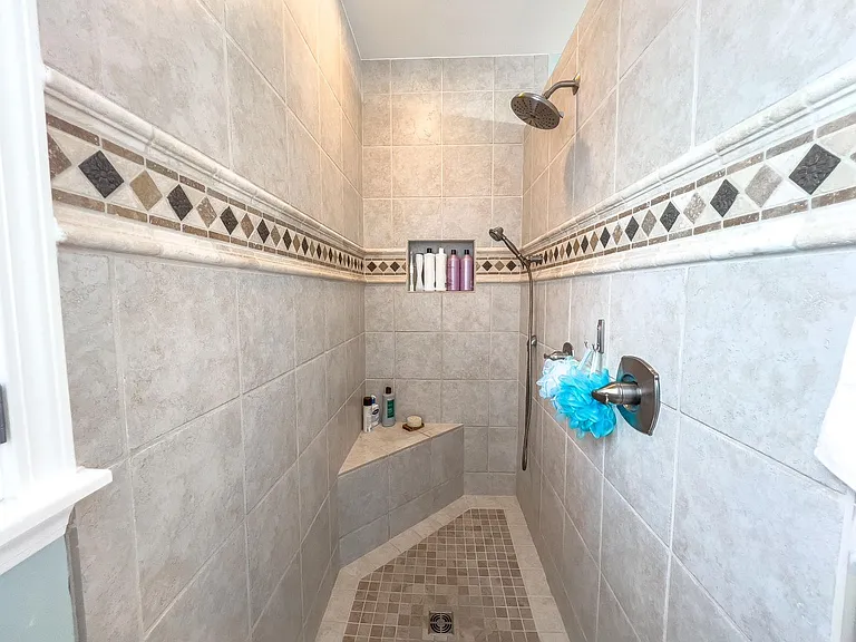 195 Donning Dr — Photo 16