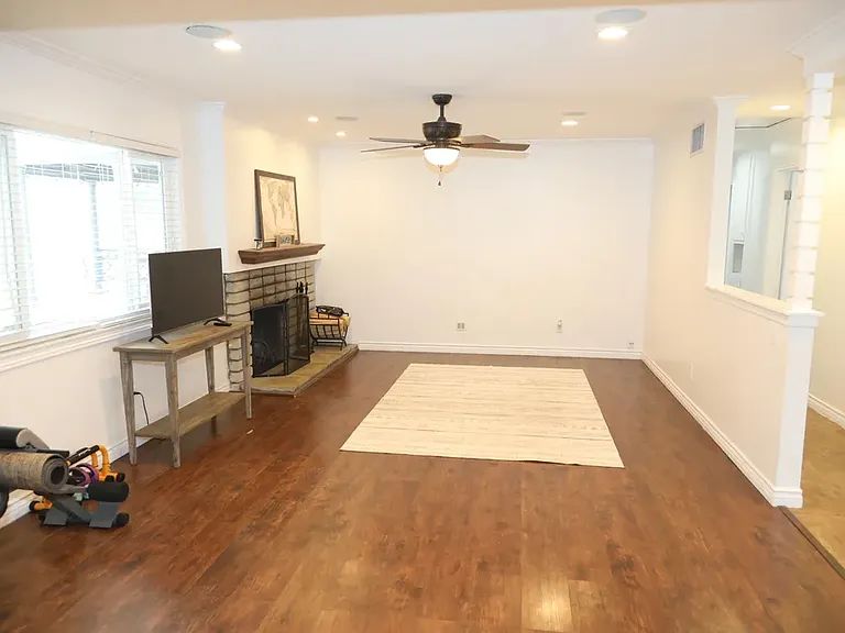 21111 Winterset Dr — Photo 12