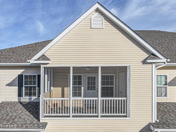 4th image of 1922 Tara Court #201